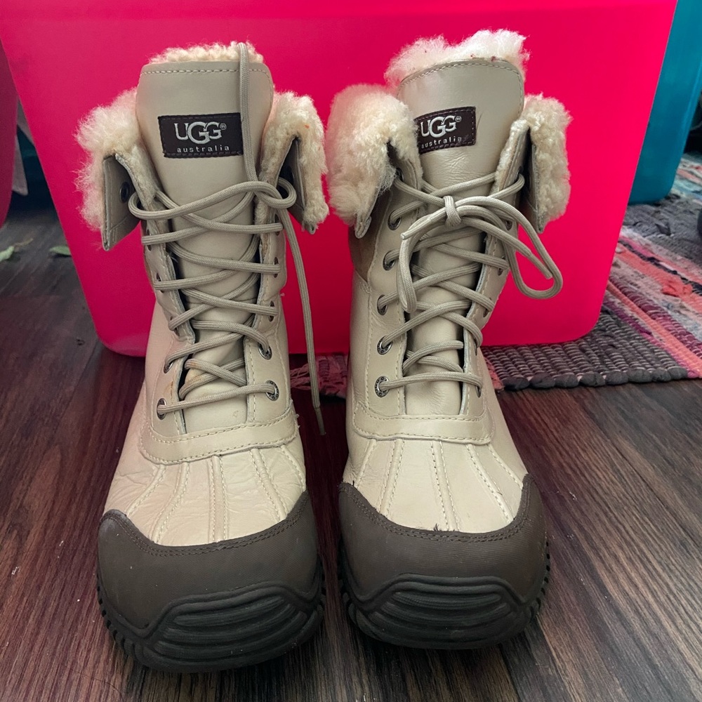 Ugg Winter boots